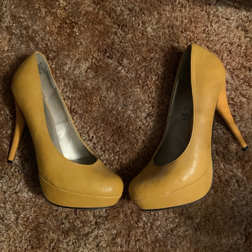 Mossimo Yellow Platform Stiletto Heels